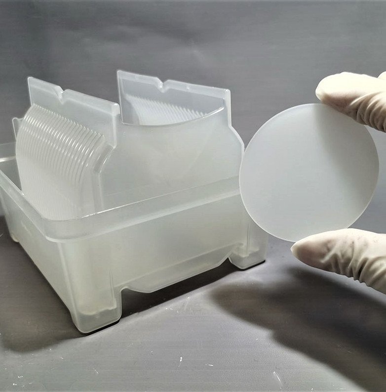Wafer handling and storage cassette